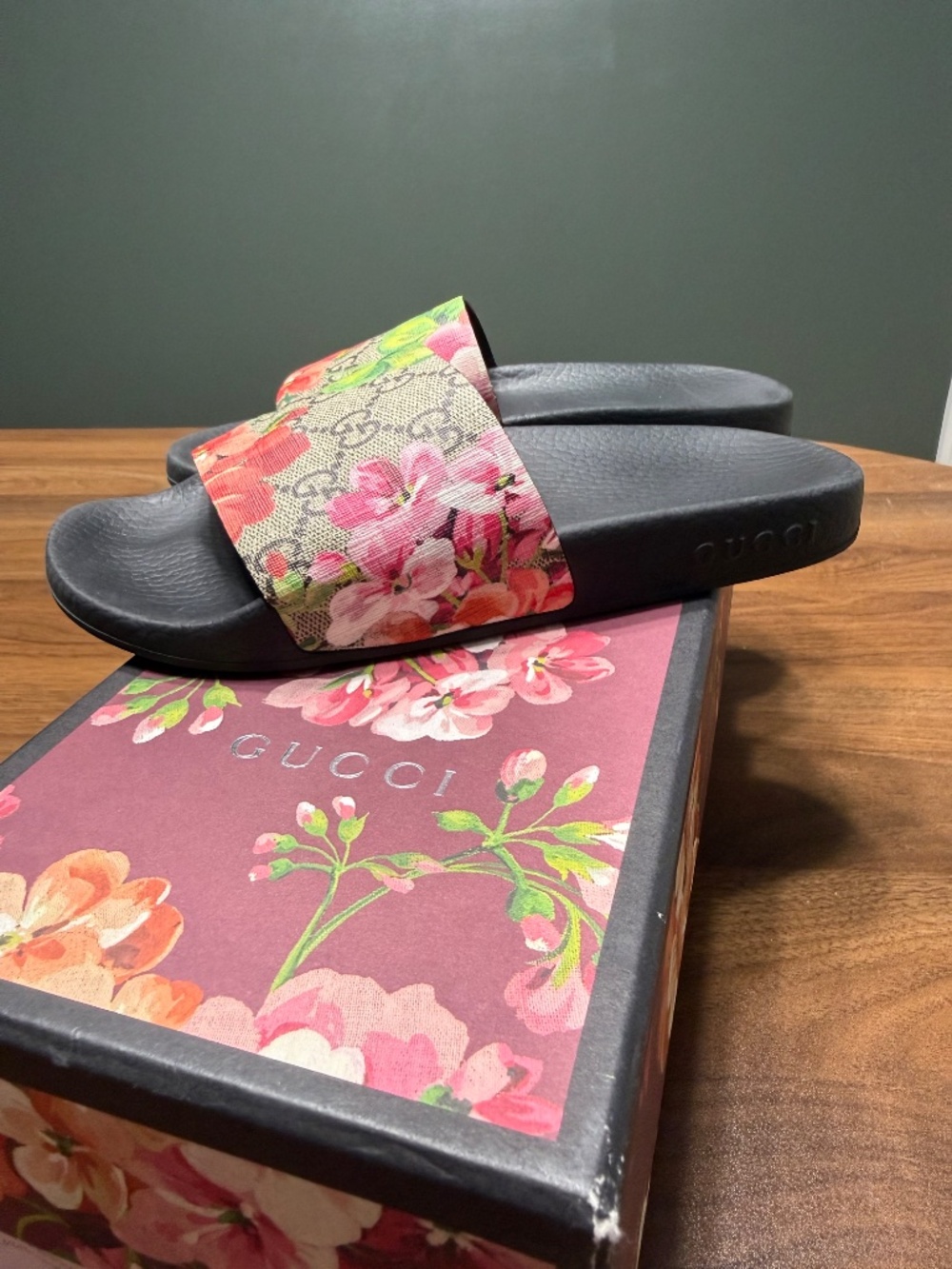 Gucci GG Bloom Slides - Picture 2 of 6